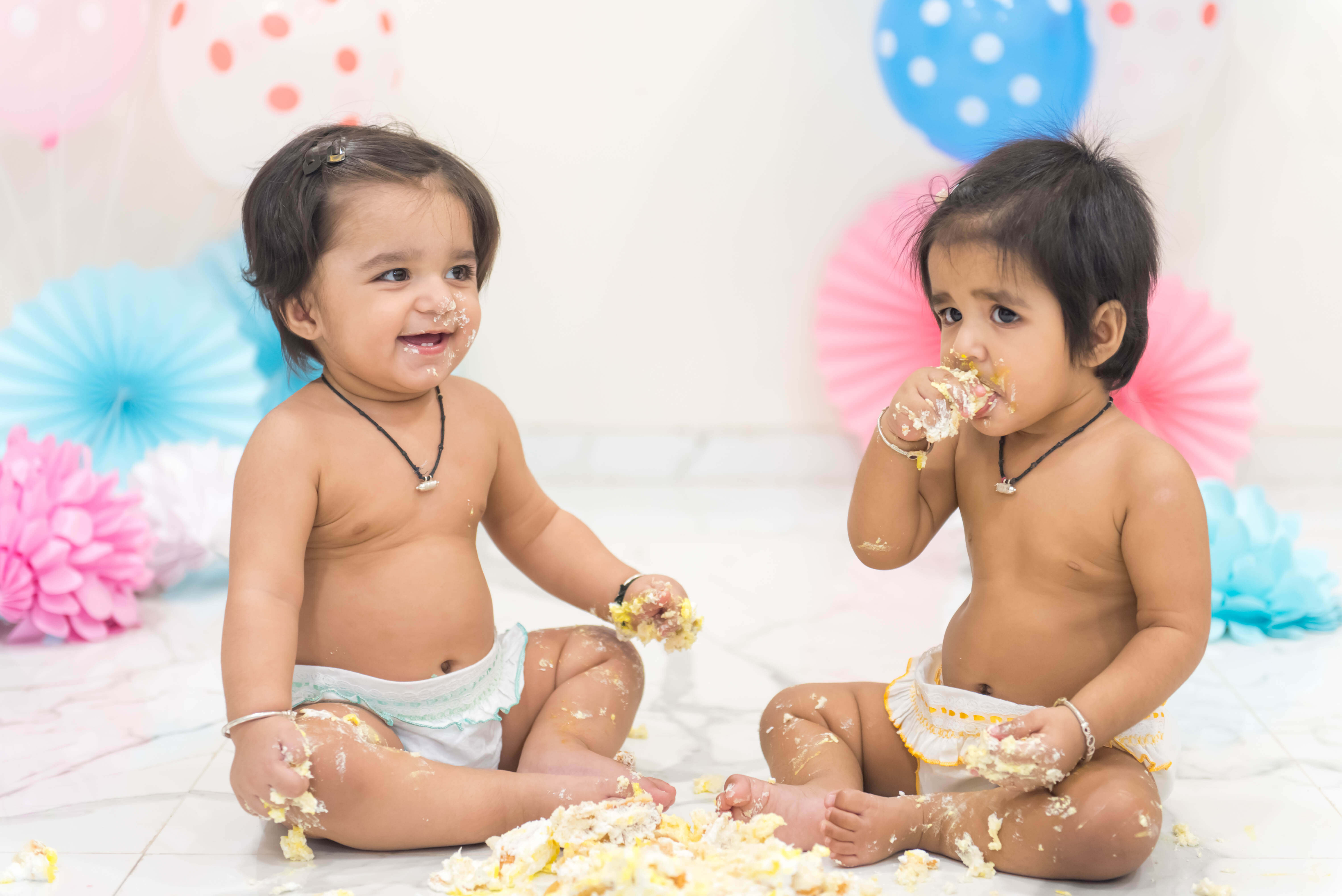 Read more about the article Cake smash photographer Mumbai
