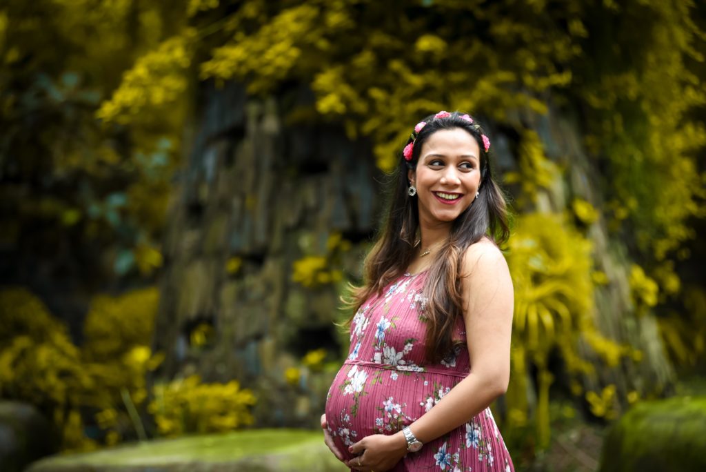 Maternity photographer Navi Mumbai Pixelnicstudio